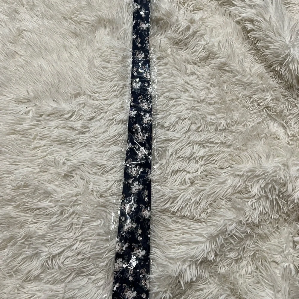 FINLEY Boys Navy Floral Skinny Tie 2.3